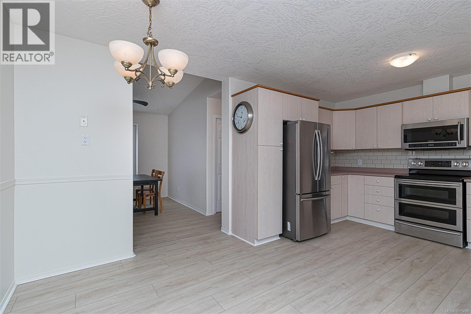  122 Camas Lane, View Royal