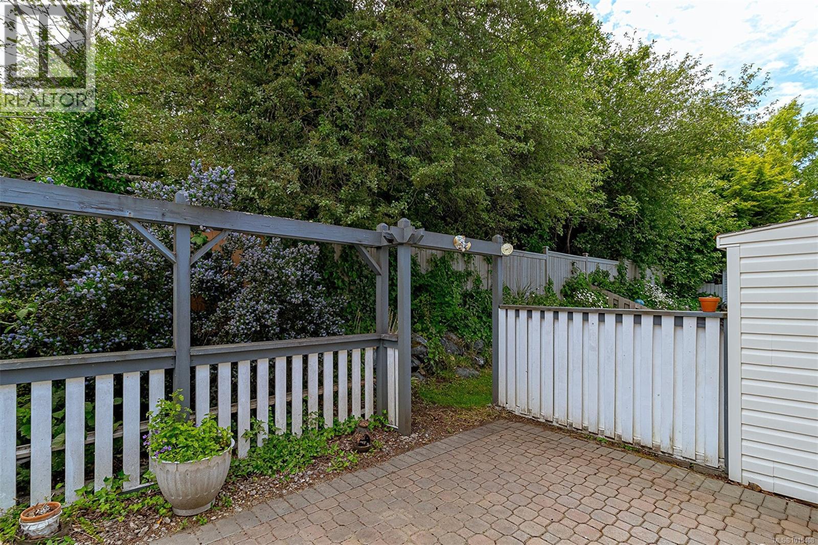  122 Camas Lane, View Royal