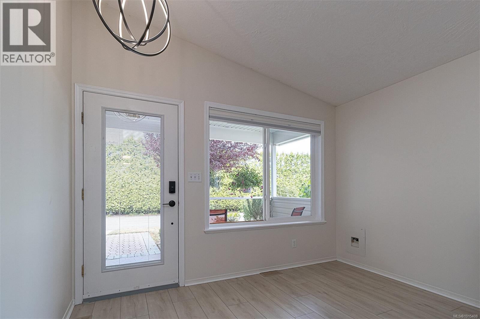  122 Camas Lane, View Royal
