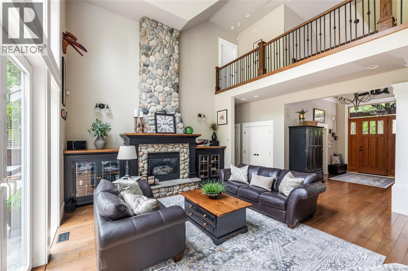 1453 White Pine Terr, Highlands