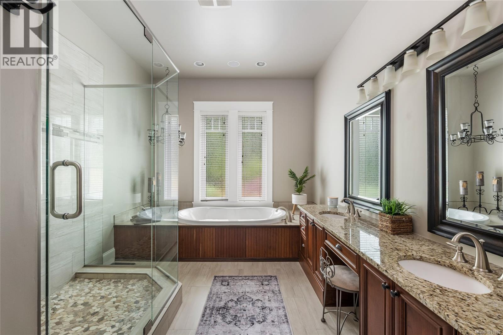 1453 White Pine Terr, Highlands