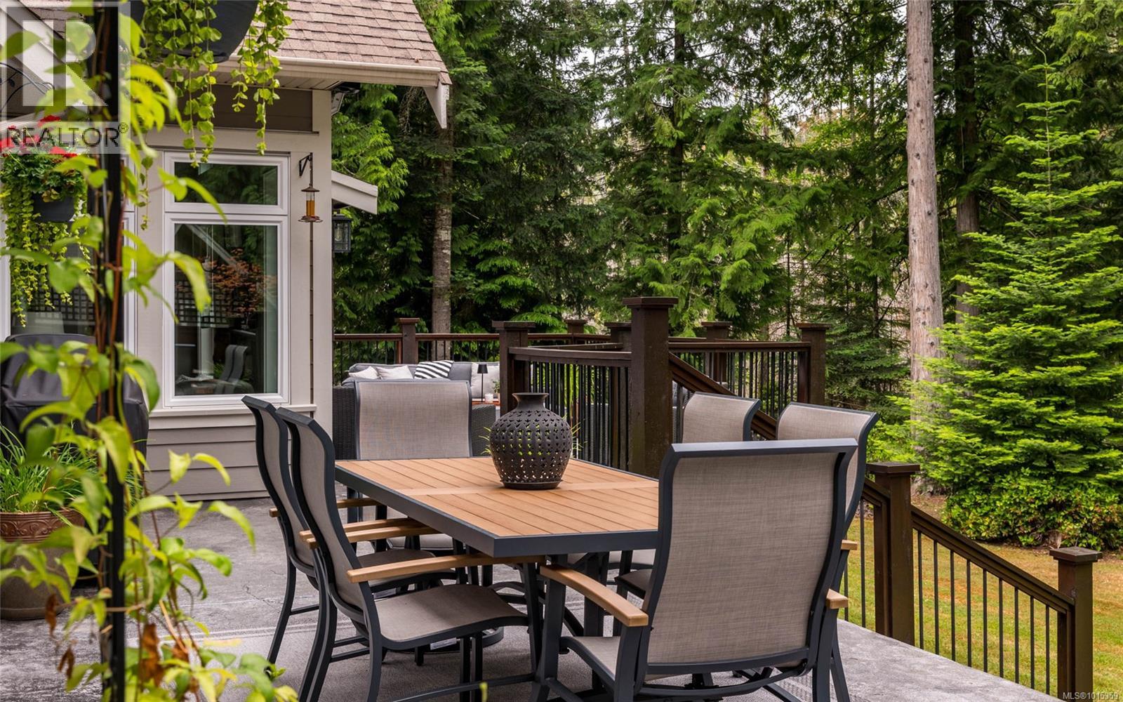 1453 White Pine Terr, Highlands