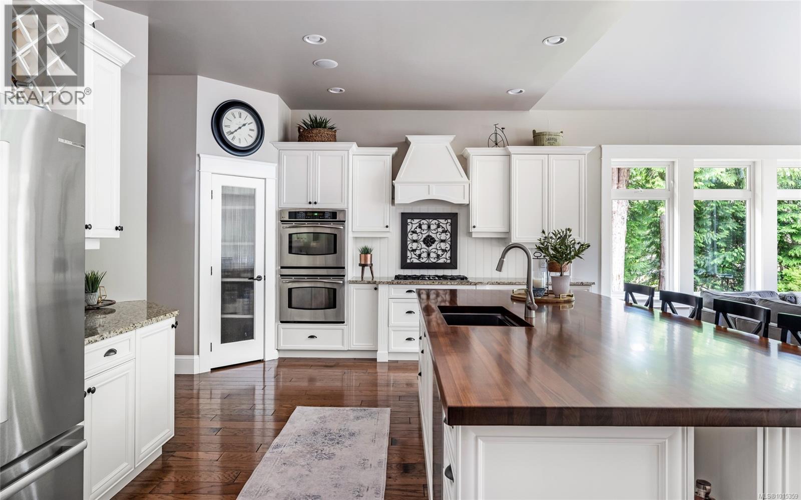 1453 White Pine Terr, Highlands