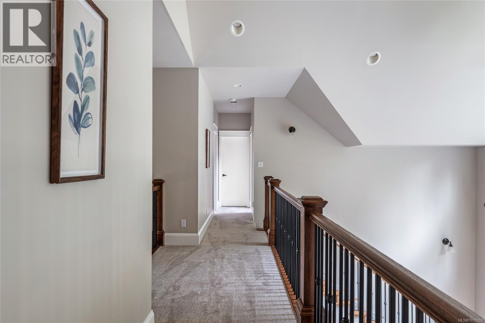 1453 White Pine Terr, Highlands