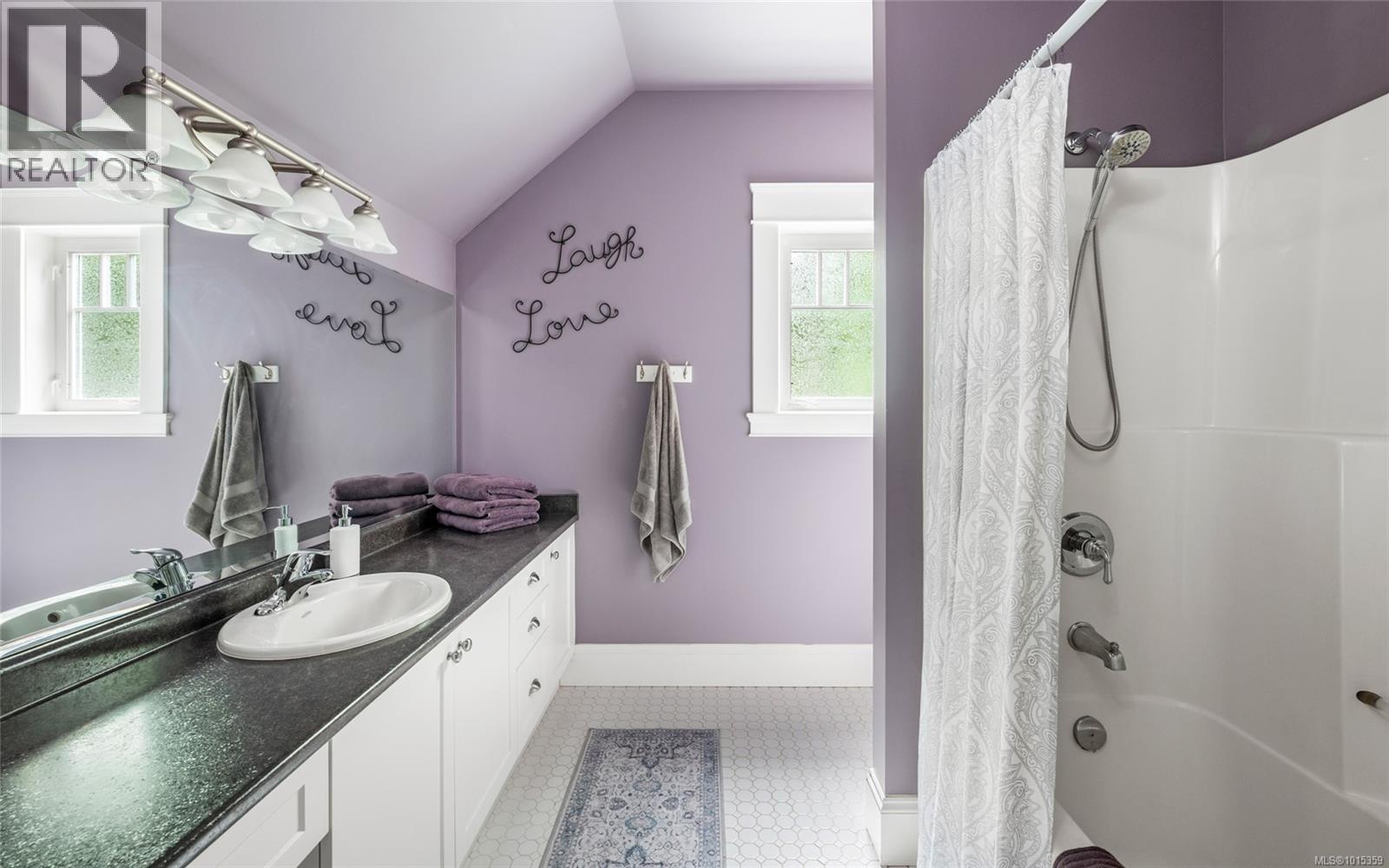 1453 White Pine Terr, Highlands