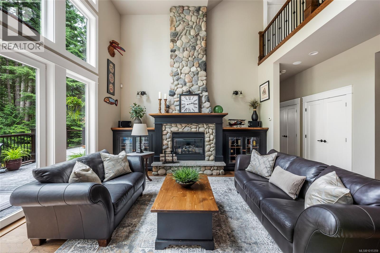1453 White Pine Terr, Highlands
