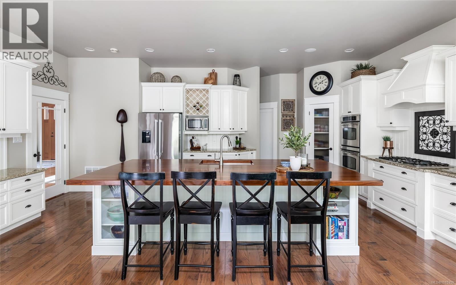 1453 White Pine Terr, Highlands
