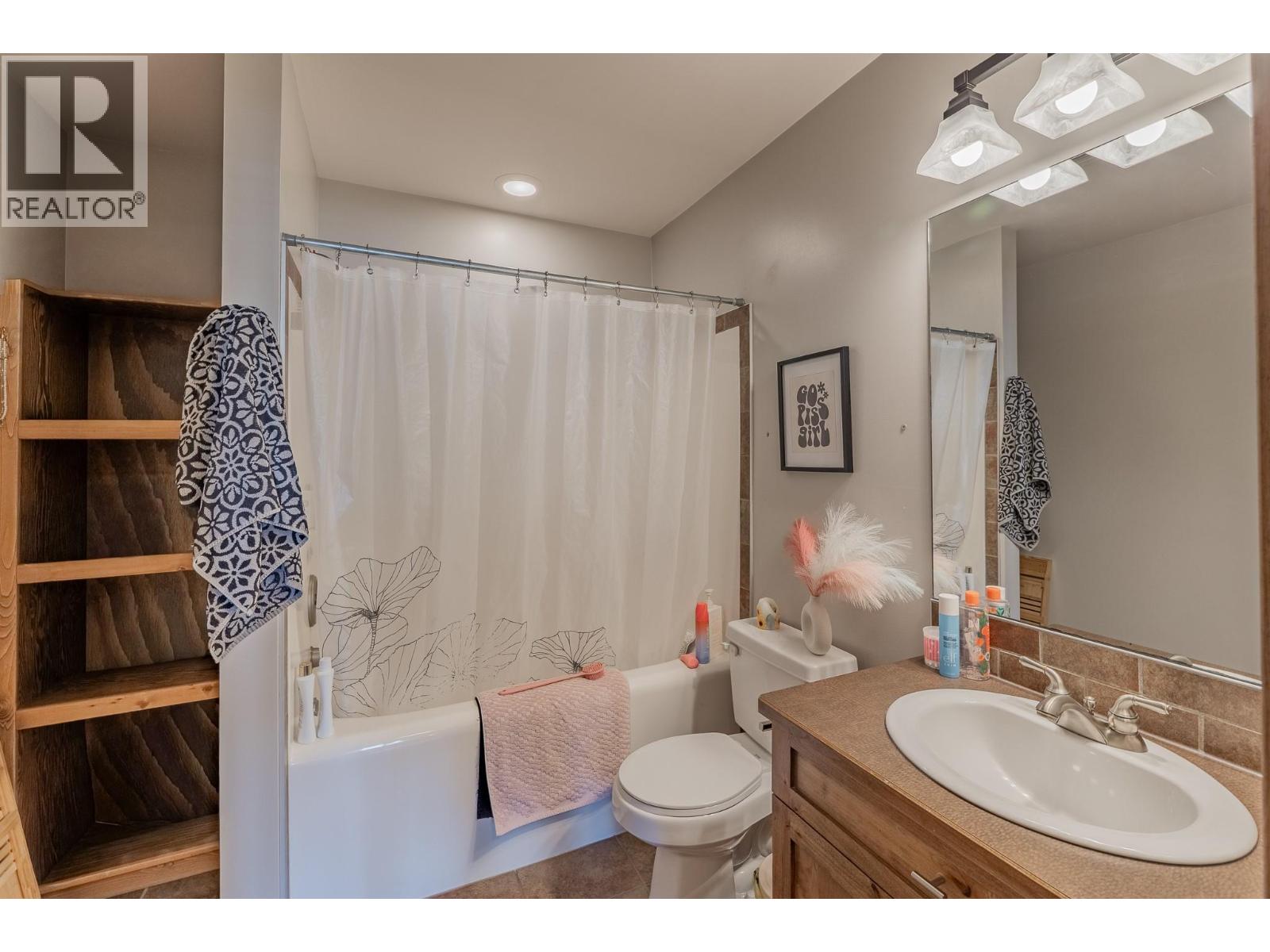 519 13th Street Unit# 4, Invermere