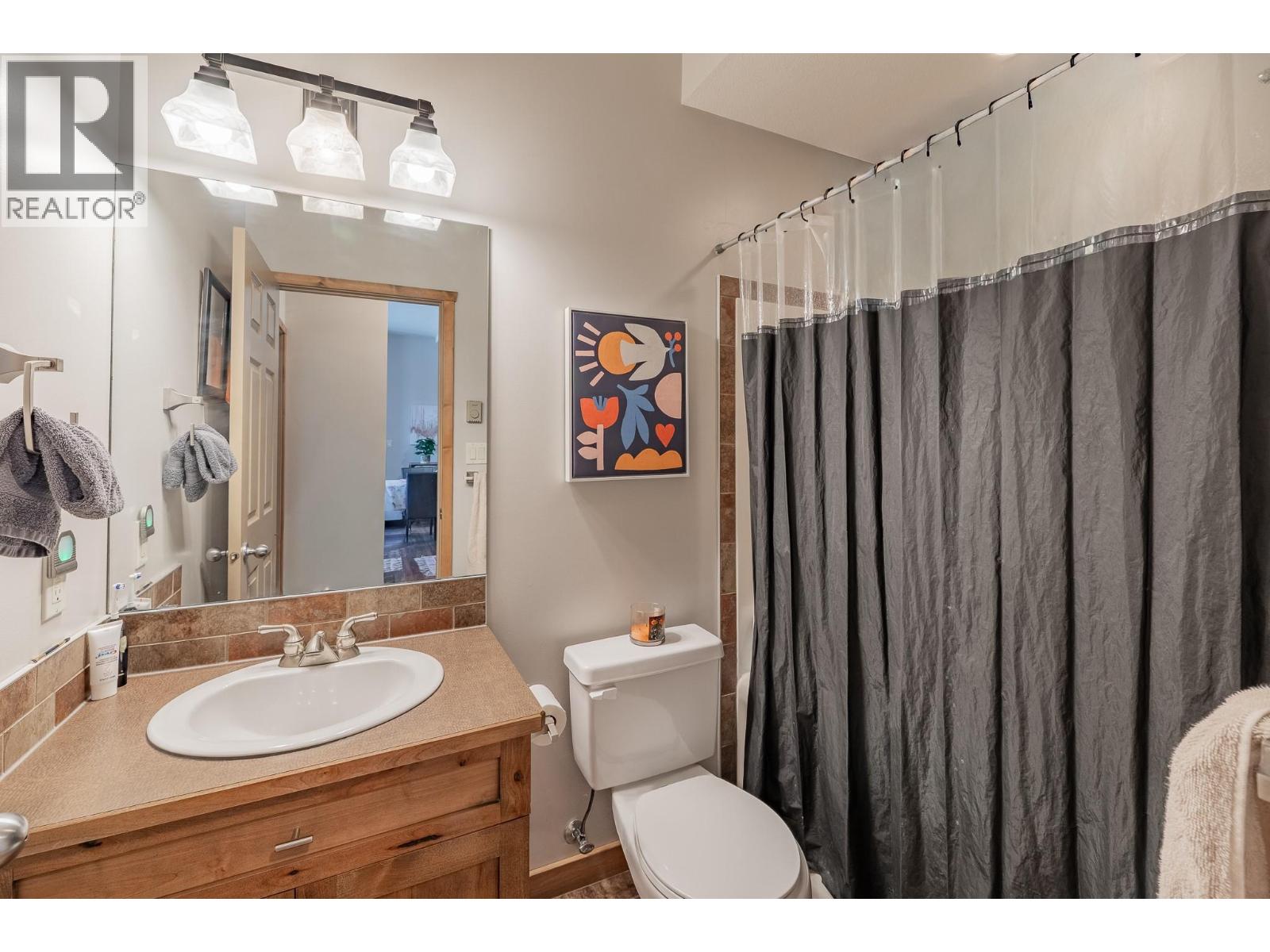 519 13th Street Unit# 4, Invermere