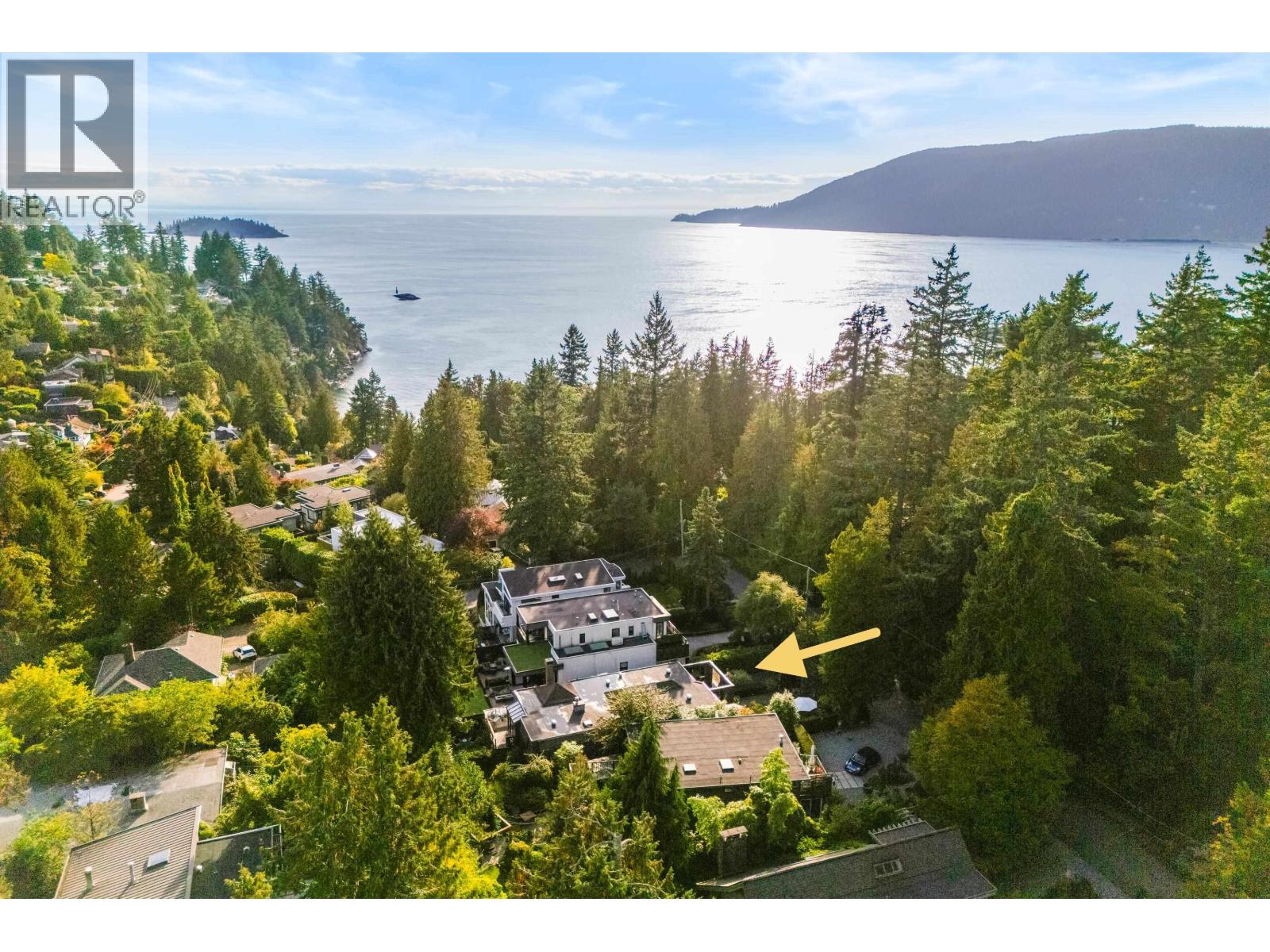 6412 IMPERIAL AVENUE, West Vancouver