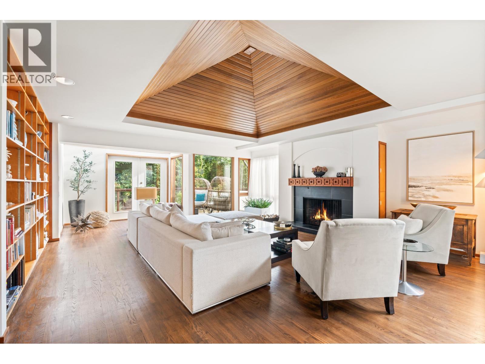 6412 IMPERIAL AVENUE, West Vancouver