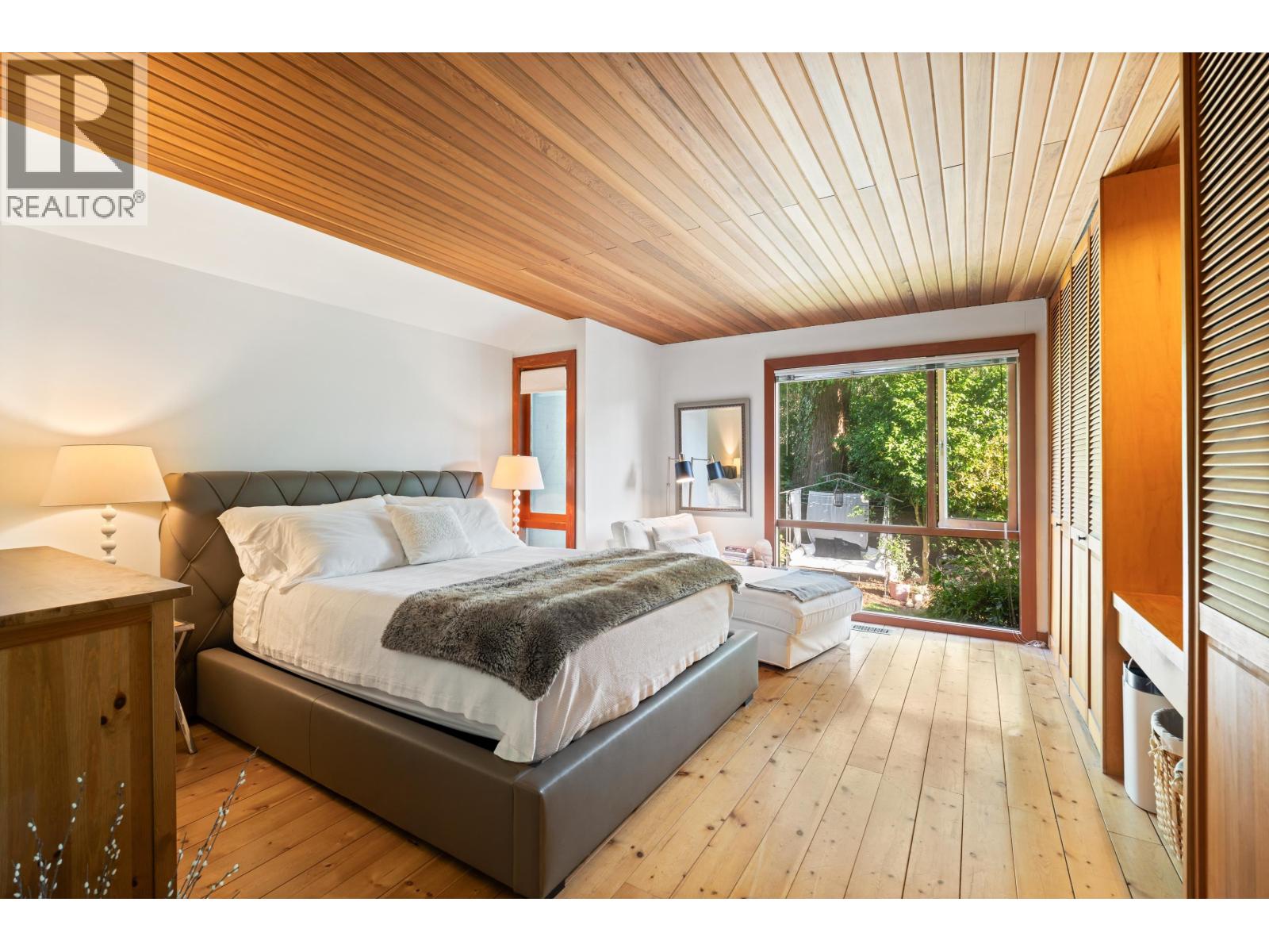 6412 IMPERIAL AVENUE, West Vancouver