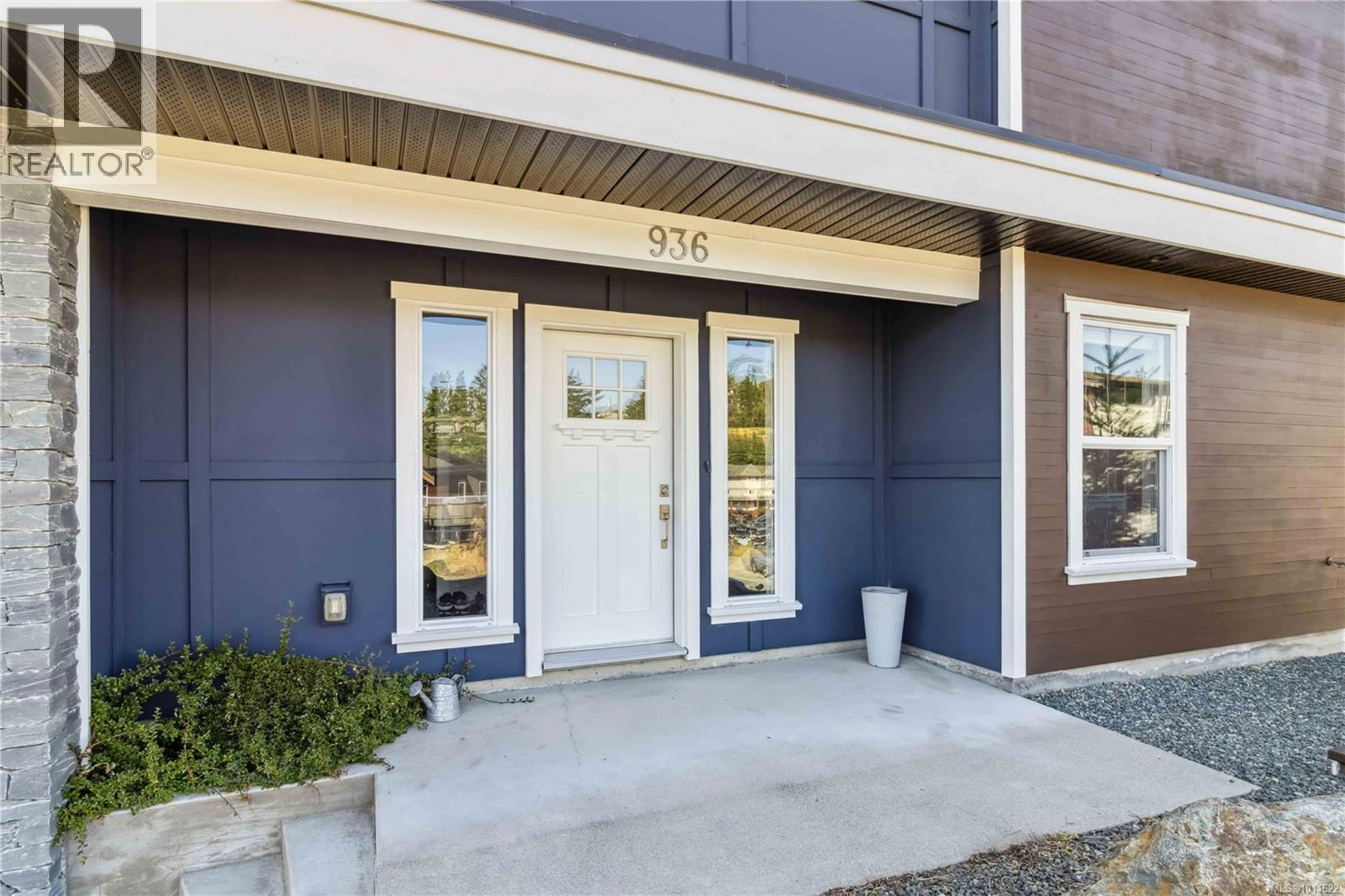 936 Aqua Crt, Langford