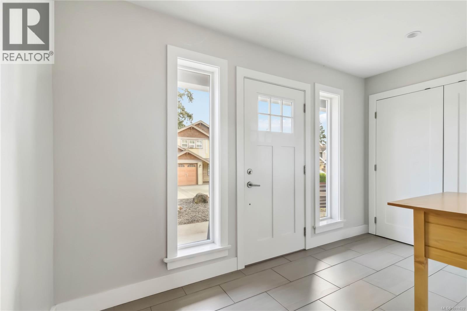 936 Aqua Crt, Langford