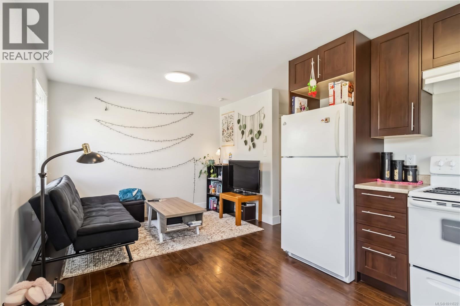 936 Aqua Crt, Langford