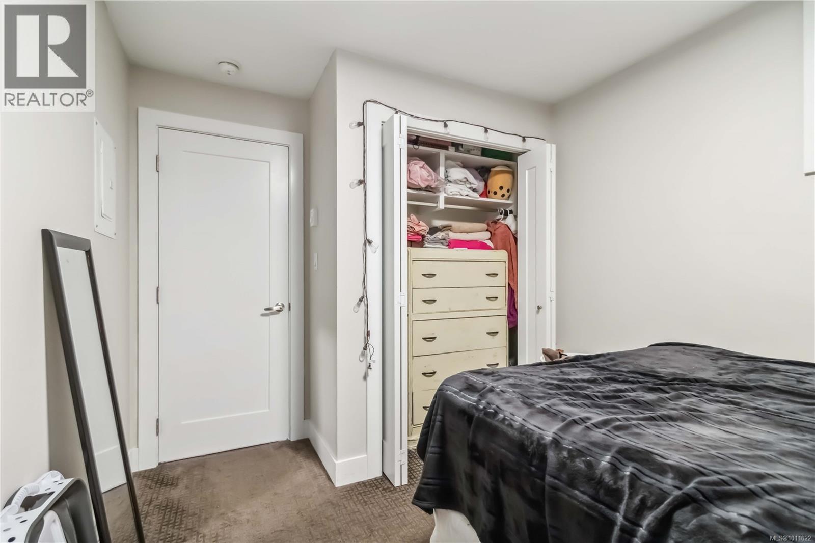 936 Aqua Crt, Langford