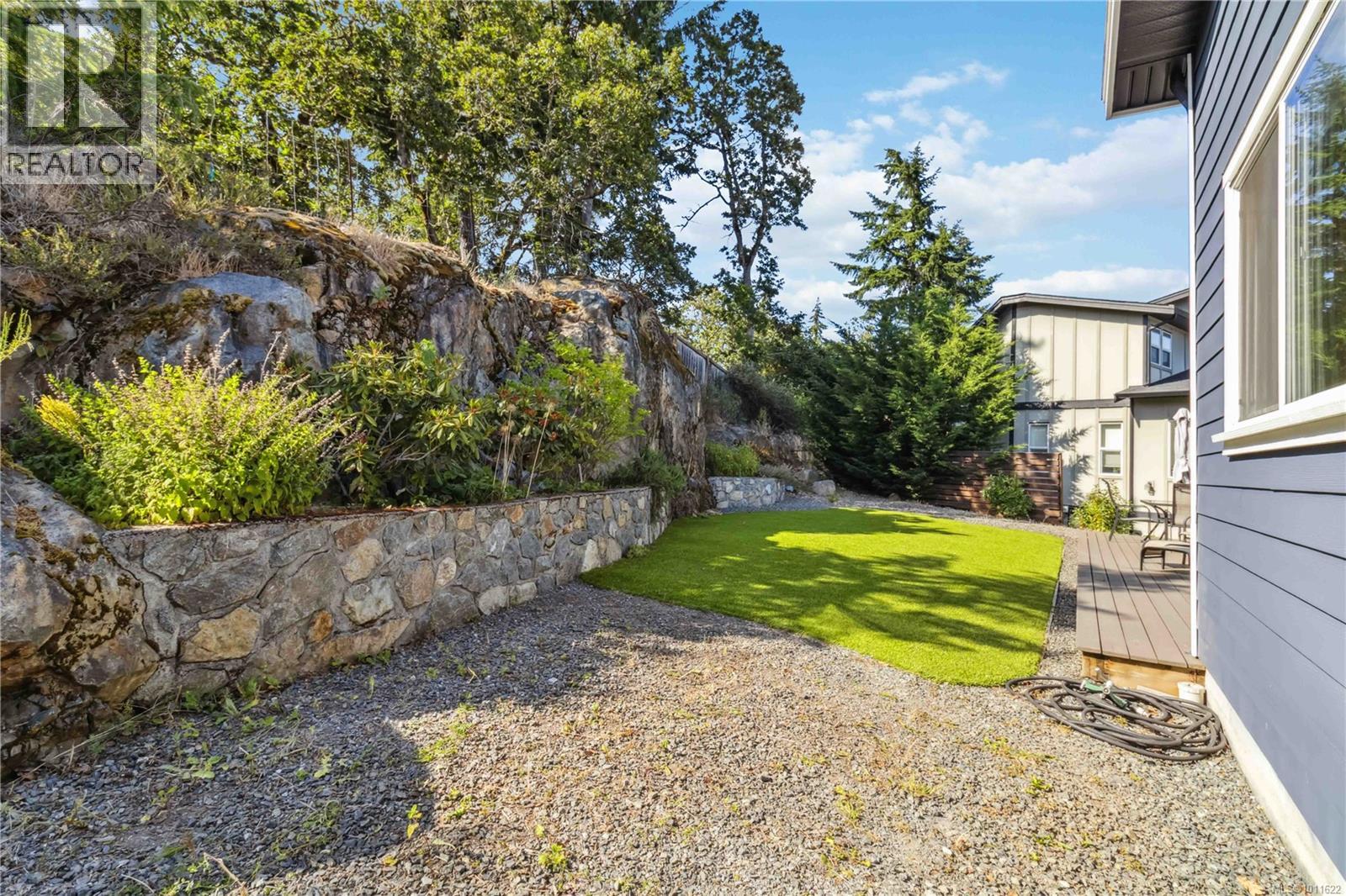 936 Aqua Crt, Langford