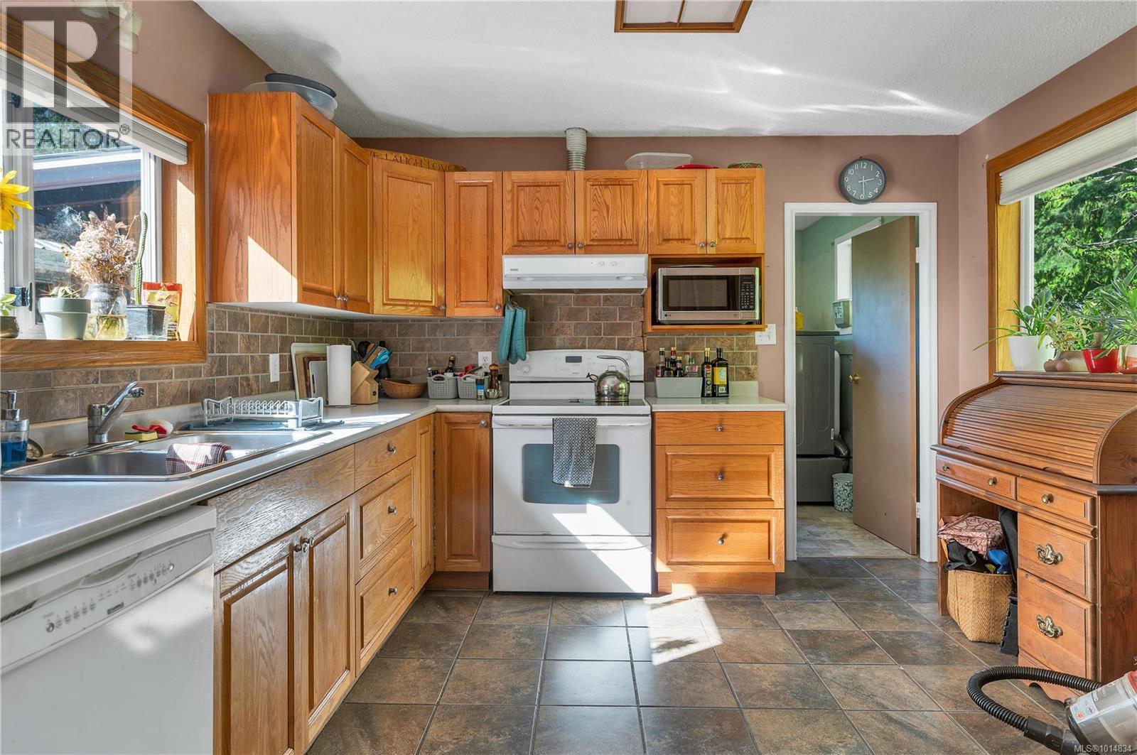 4080 Gordon Rd, Campbell River