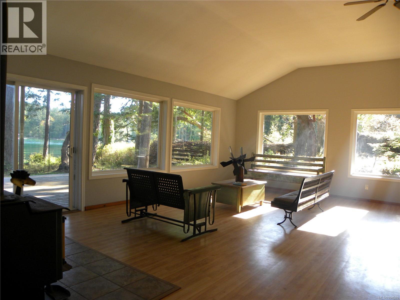 2 Spring Bay Rd, Lasqueti Island