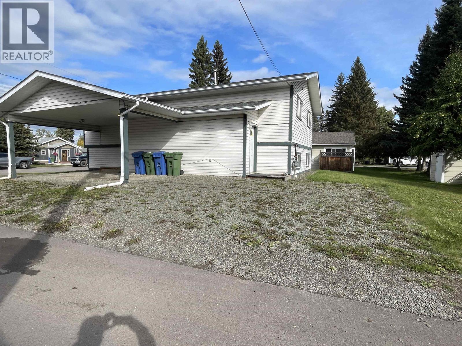 1276 DOMINION Street, Smithers