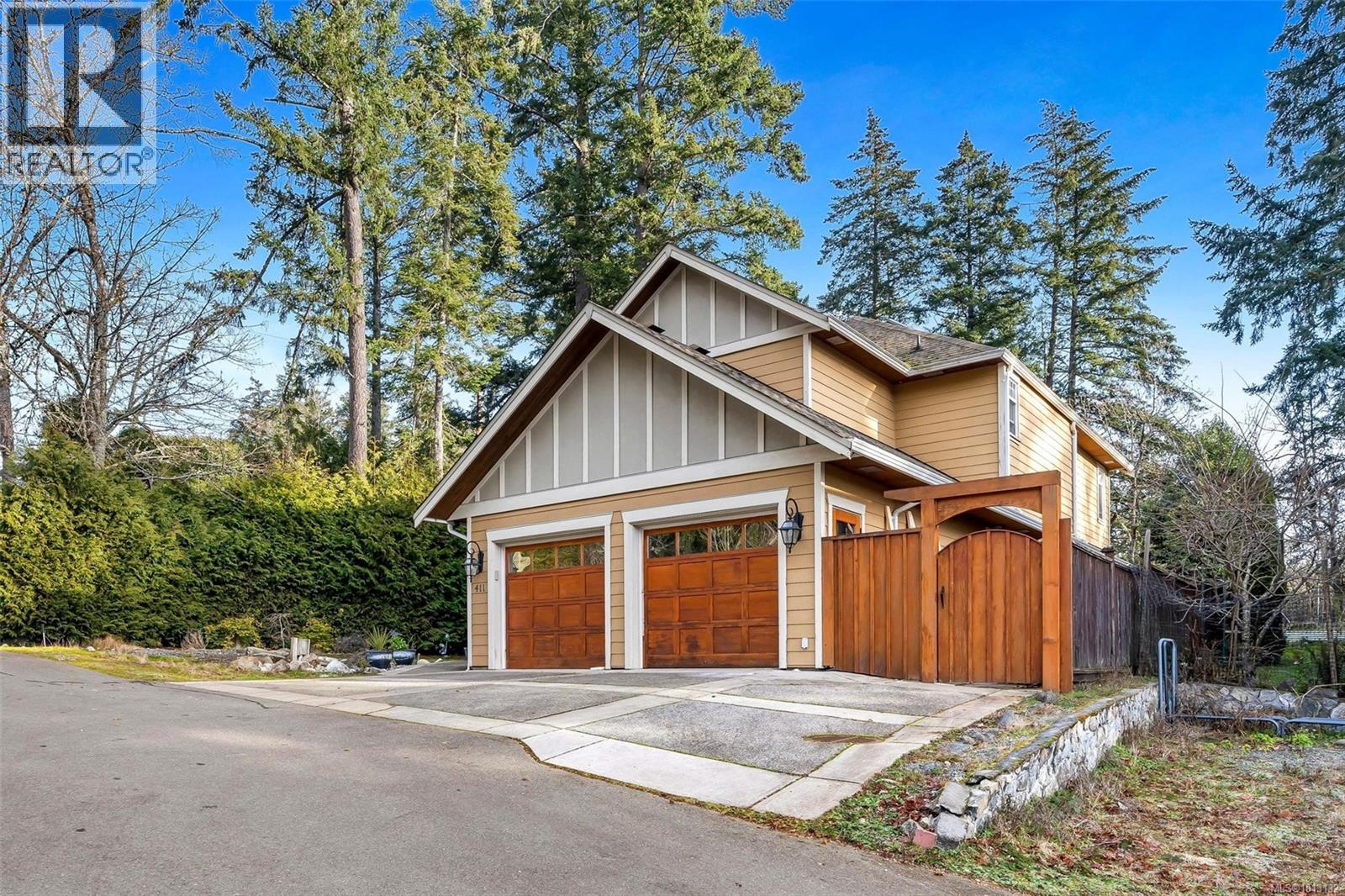  411 Conway Road, Saanich