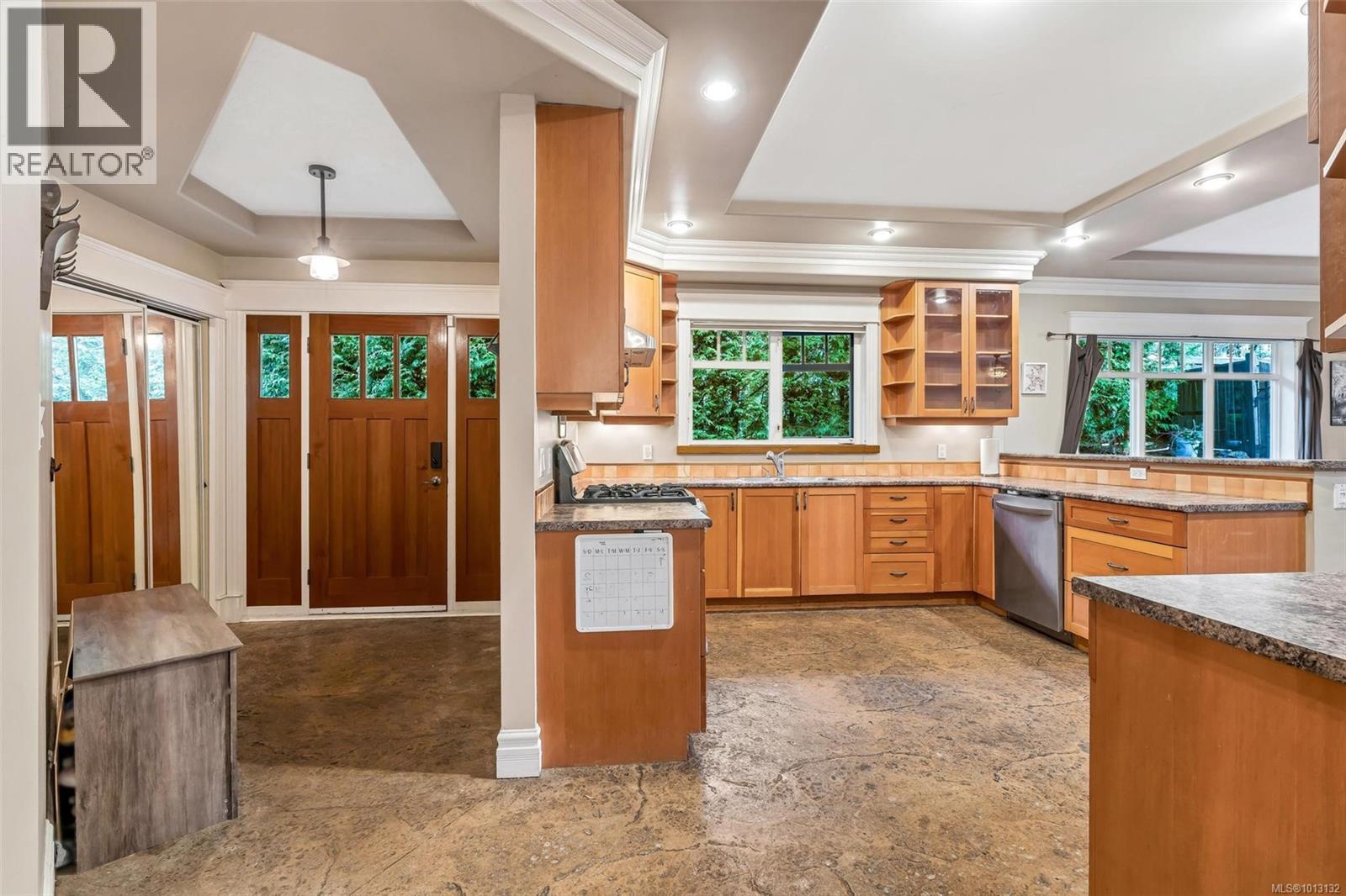  411 Conway Road, Saanich