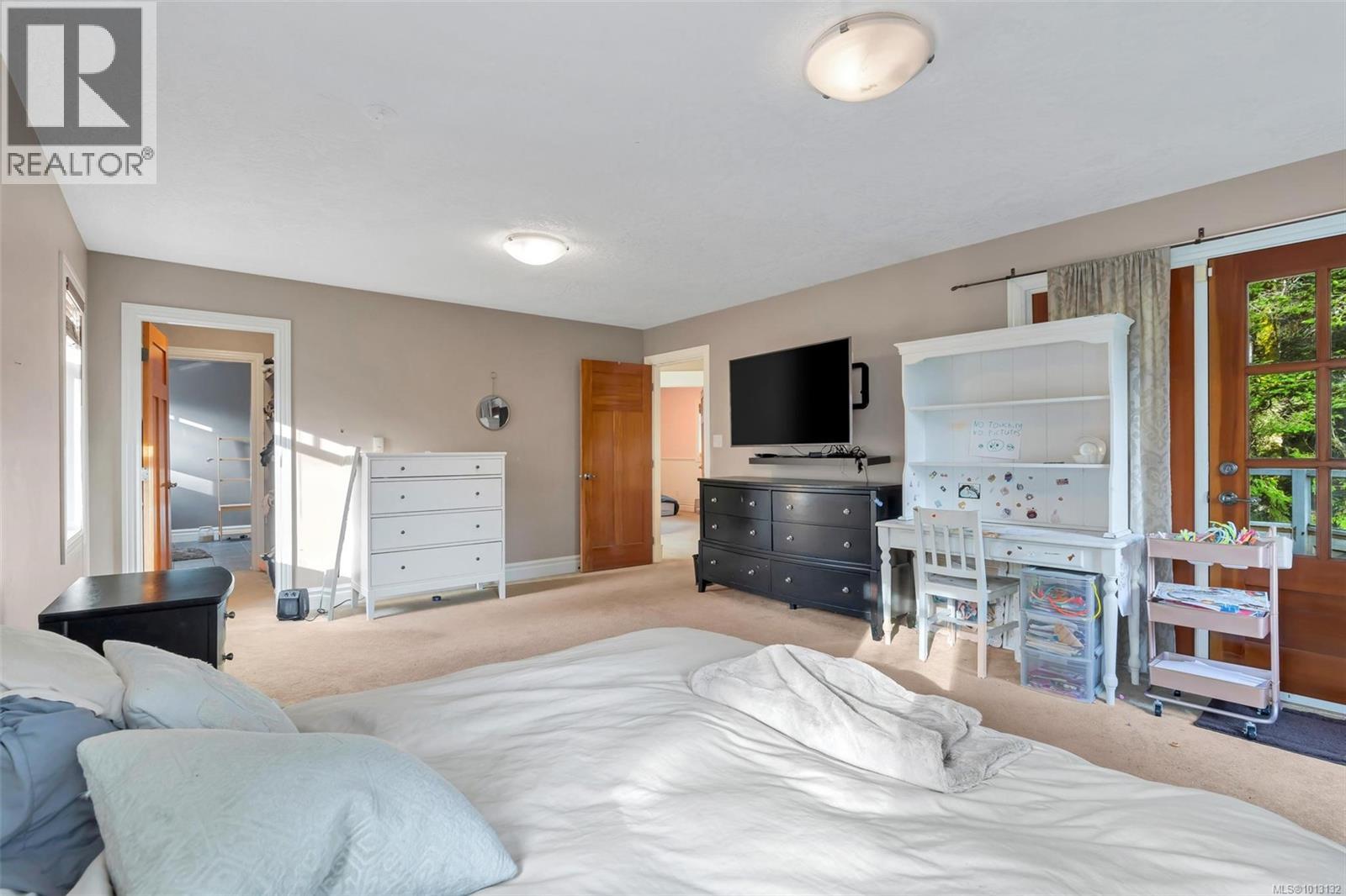  411 Conway Road, Saanich