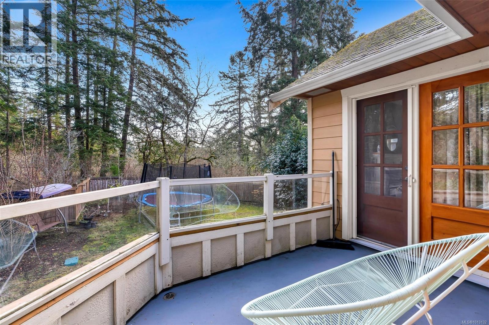  411 Conway Road, Saanich