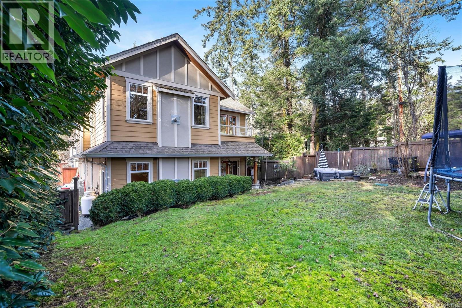  411 Conway Road, Saanich
