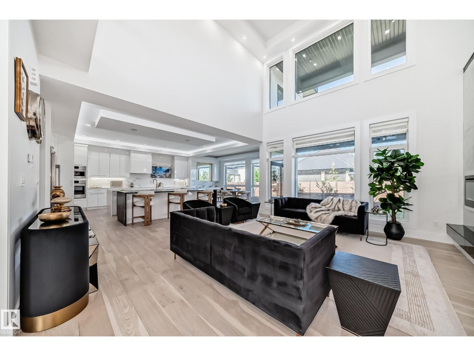 2747 WHEATON DR NW, Edmonton