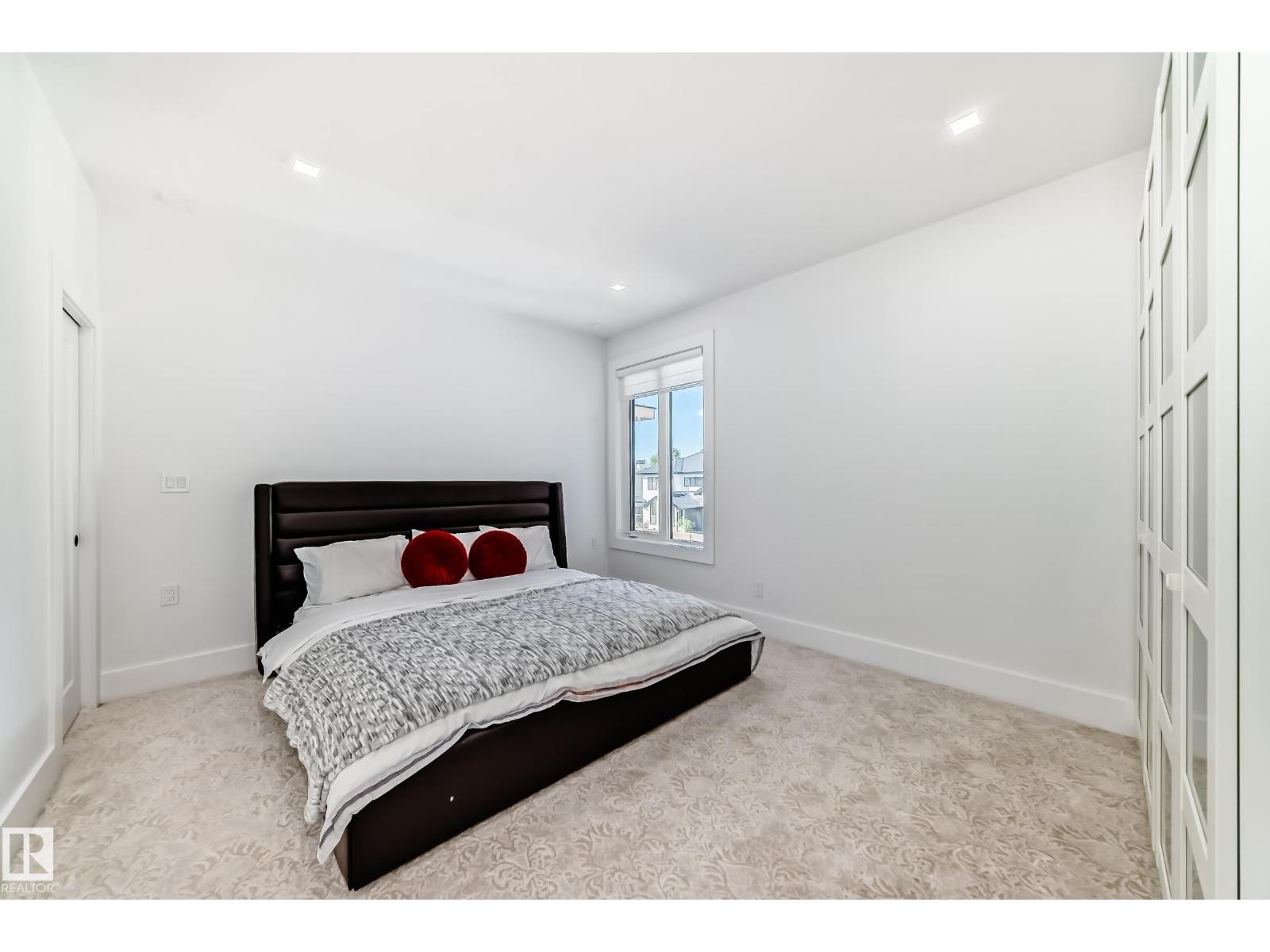 2747 WHEATON DR NW, Edmonton