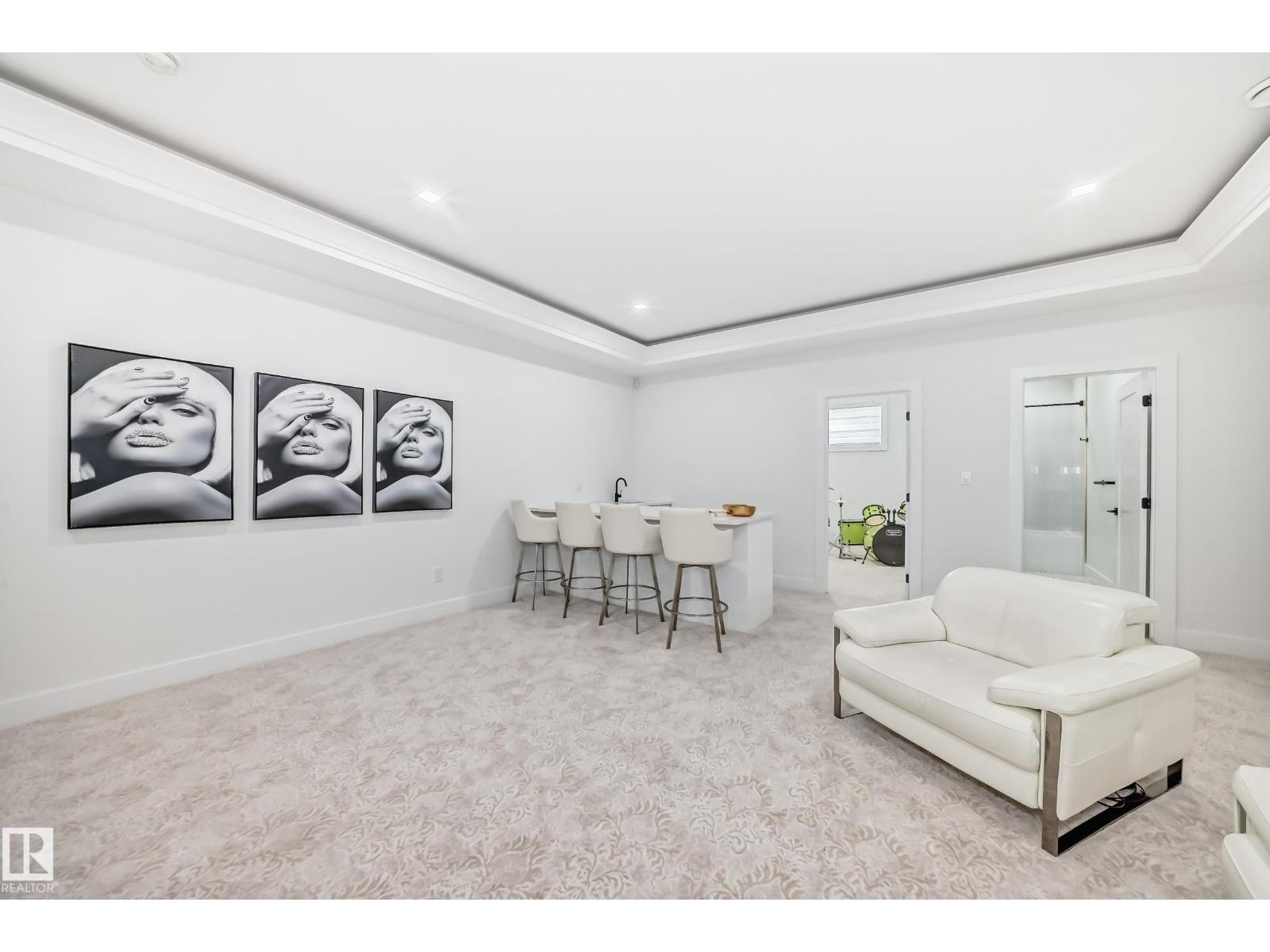 2747 WHEATON DR NW, Edmonton