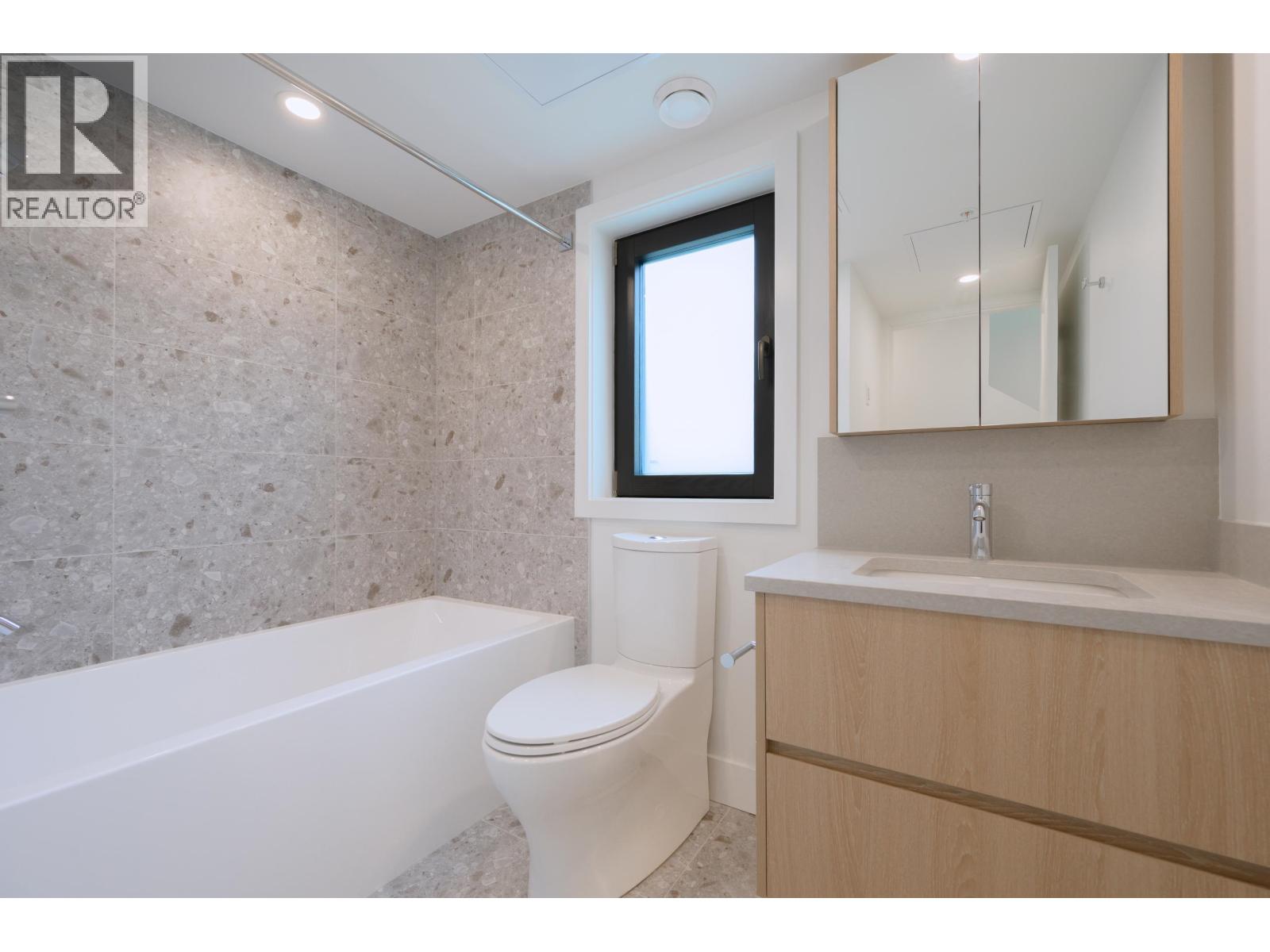 6322 OAK STREET, Vancouver