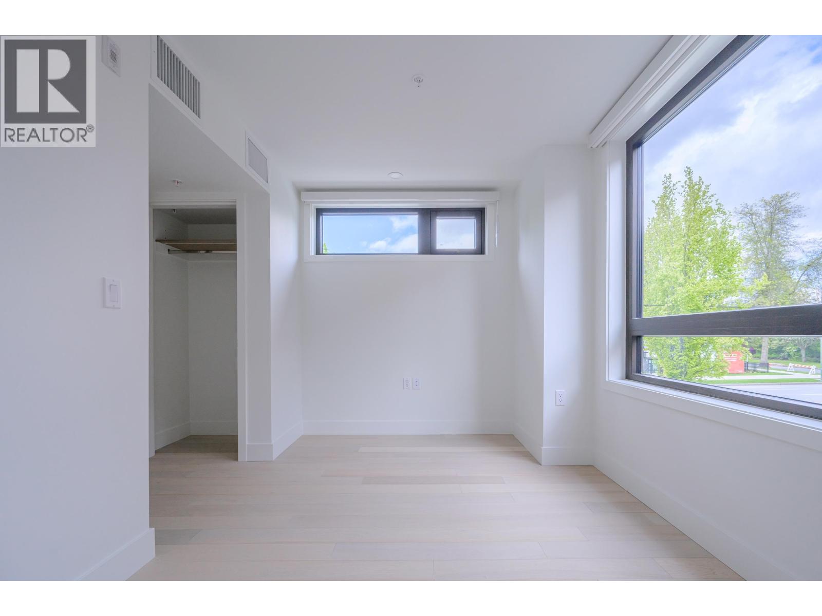 6322 OAK STREET, Vancouver