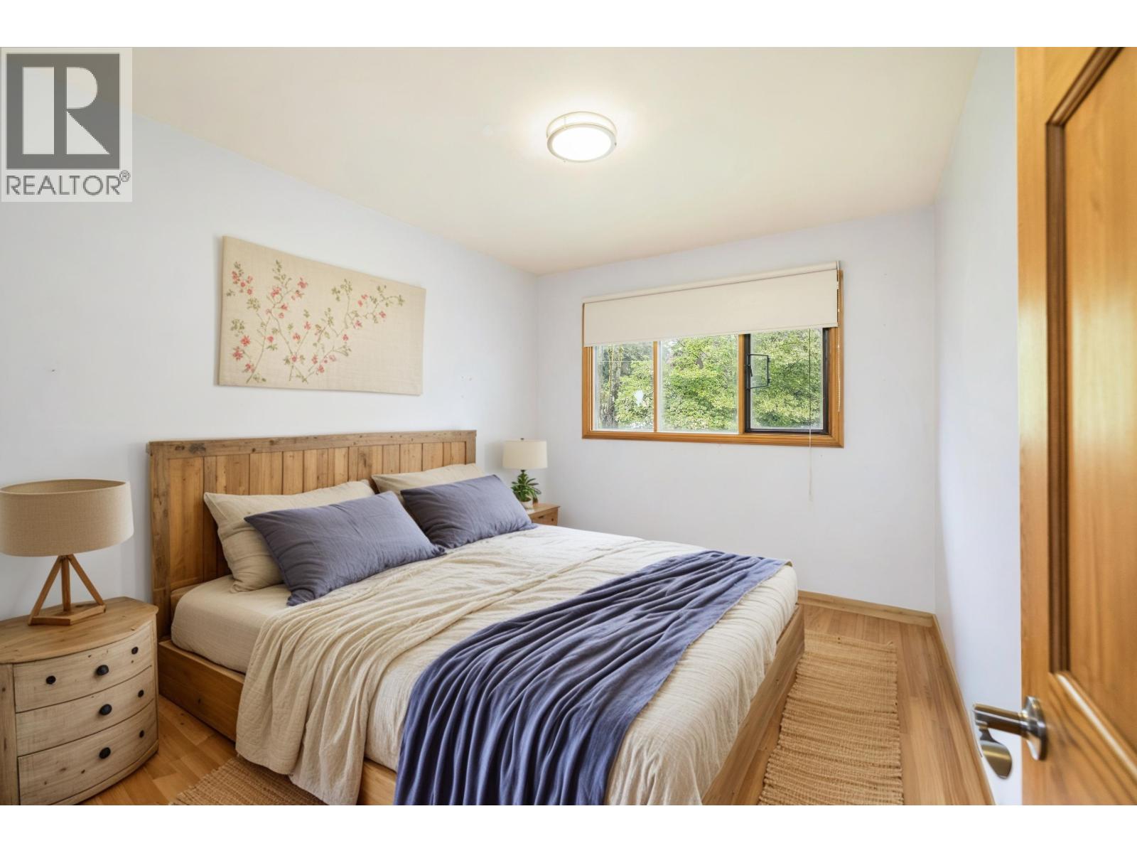 1561 MERLYNN CRESCENT, North Vancouver