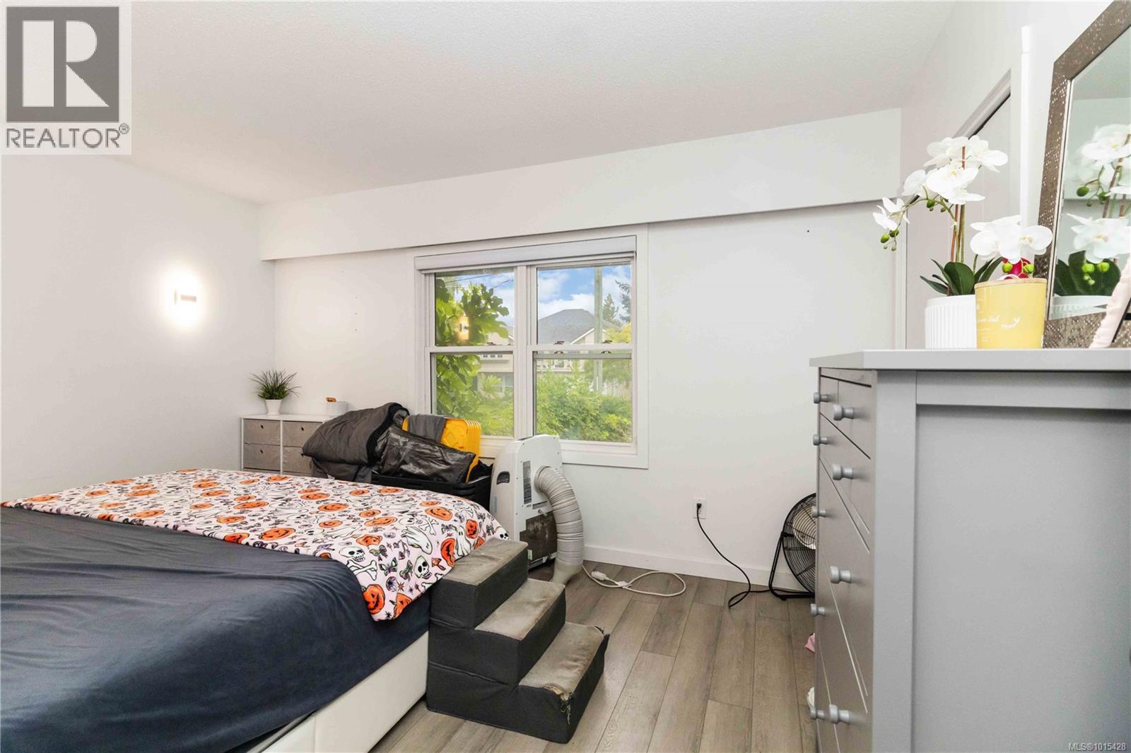  1812 El Sereno Drive, Saanich