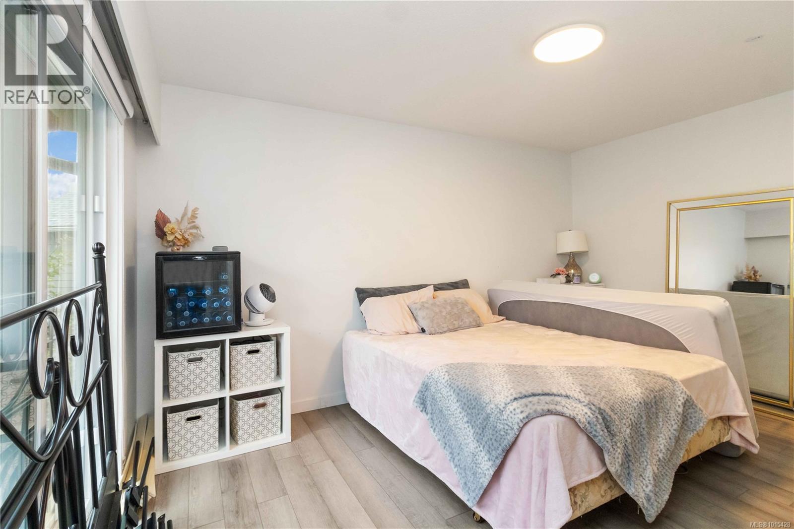  1812 El Sereno Drive, Saanich