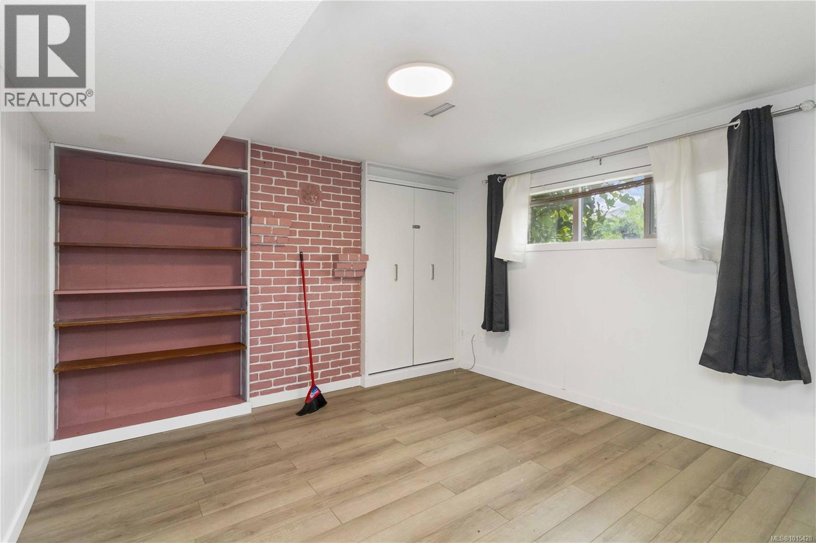  1812 El Sereno Drive, Saanich