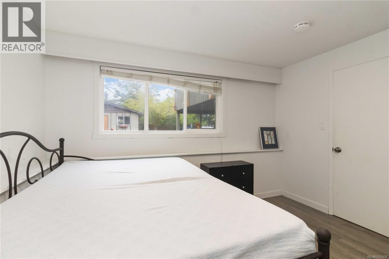  1812 El Sereno Drive, Saanich