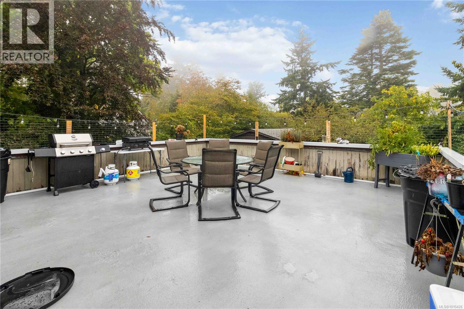  1812 El Sereno Drive, Saanich