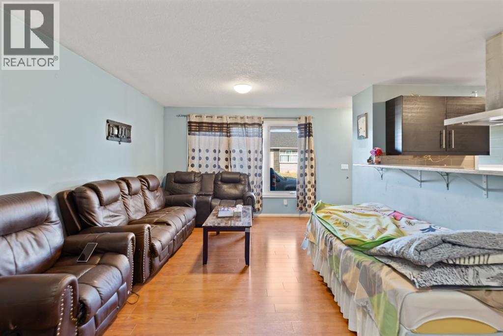 Single Family House 3 Level for Sale in  Castlegrove Way NE Castleridge Calgary 