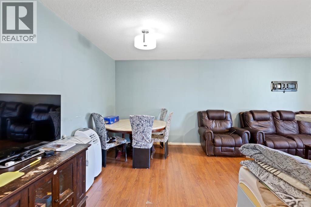 Single Family House 3 Level for Sale in  Castlegrove Way NE Castleridge Calgary 