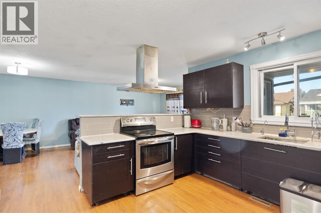 Single Family House 3 Level for Sale in  Castlegrove Way NE Castleridge Calgary 