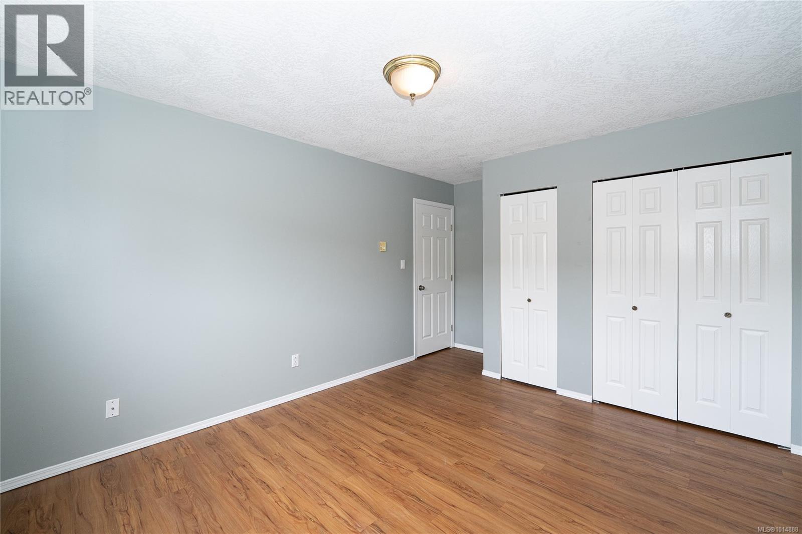 102 2525 Dingwall St, Duncan