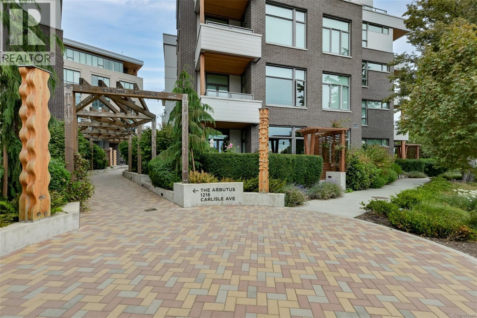 107 1216 Carlisle Ave, Esquimalt