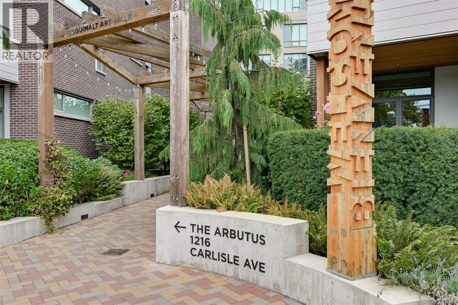 107 1216 Carlisle Ave, Esquimalt