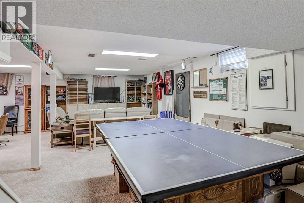 Single Family House for Sale in  Lake Simcoe Close SE Lake Bonavista Calgary 