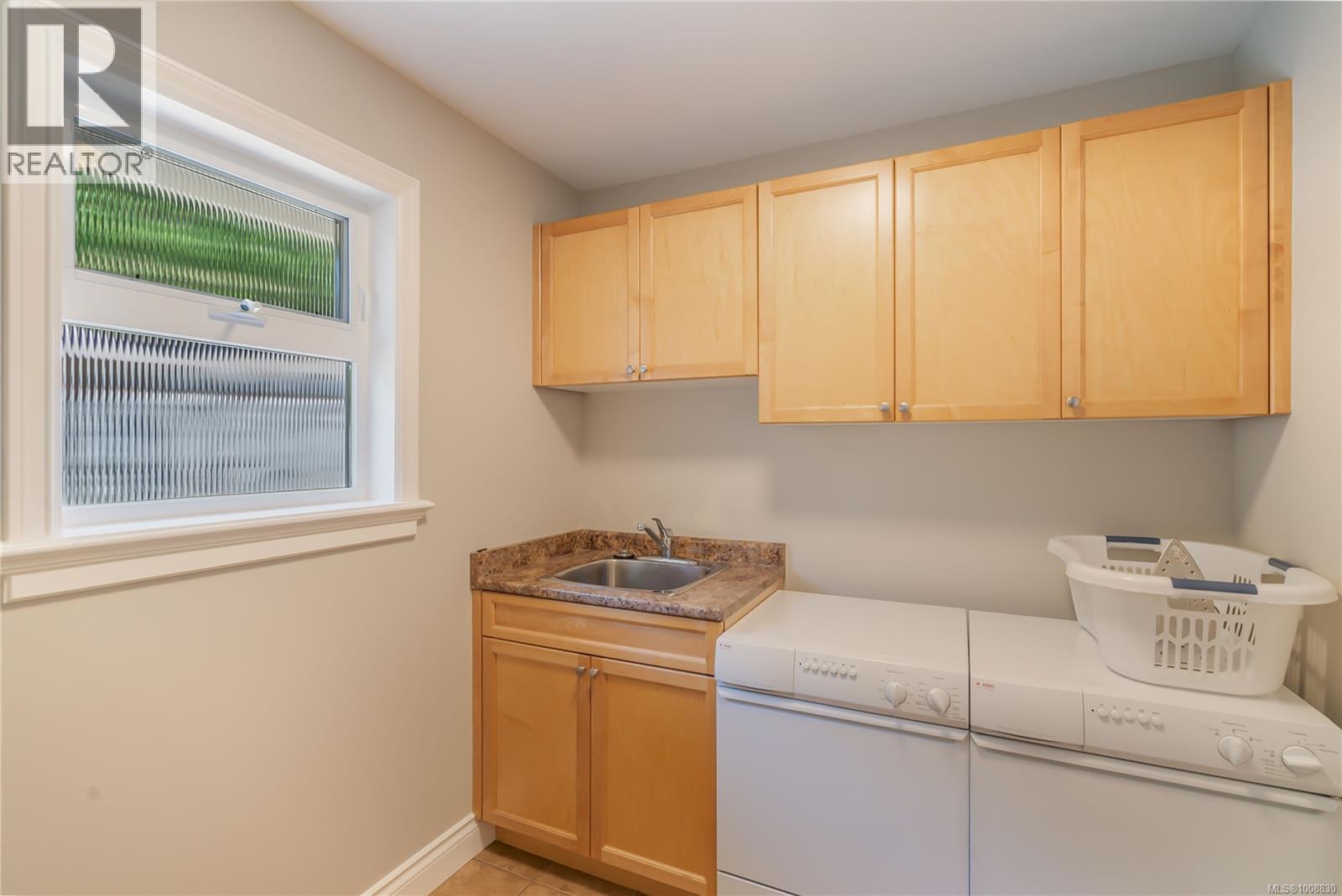 3495 Seabluff Lane, Nanoose Bay
