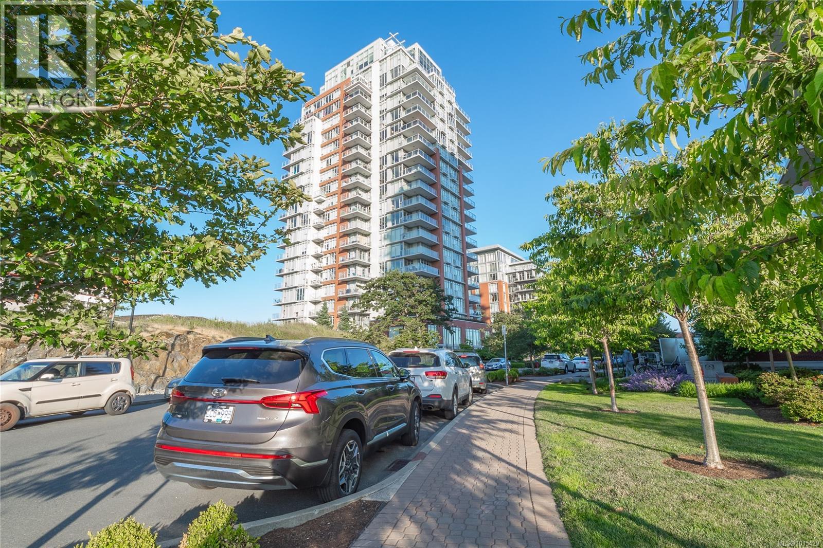905 83 Saghalie Rd, Victoria