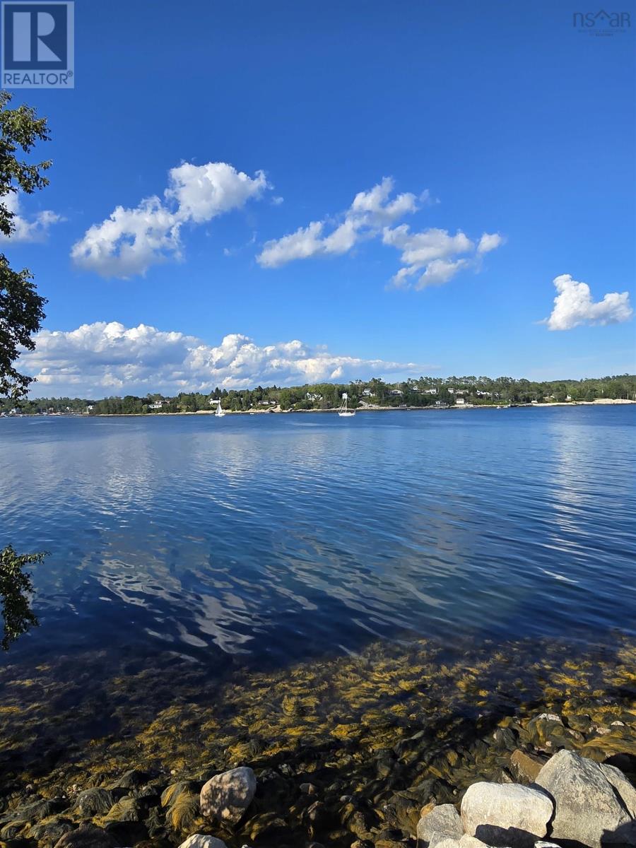 Property 28 of 32 of Highway 329